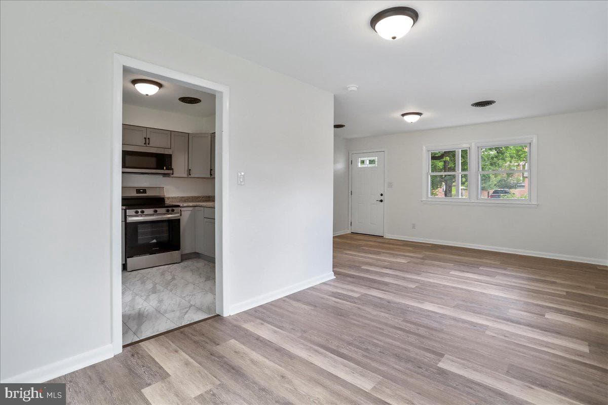 12 Montague Circle photo 9