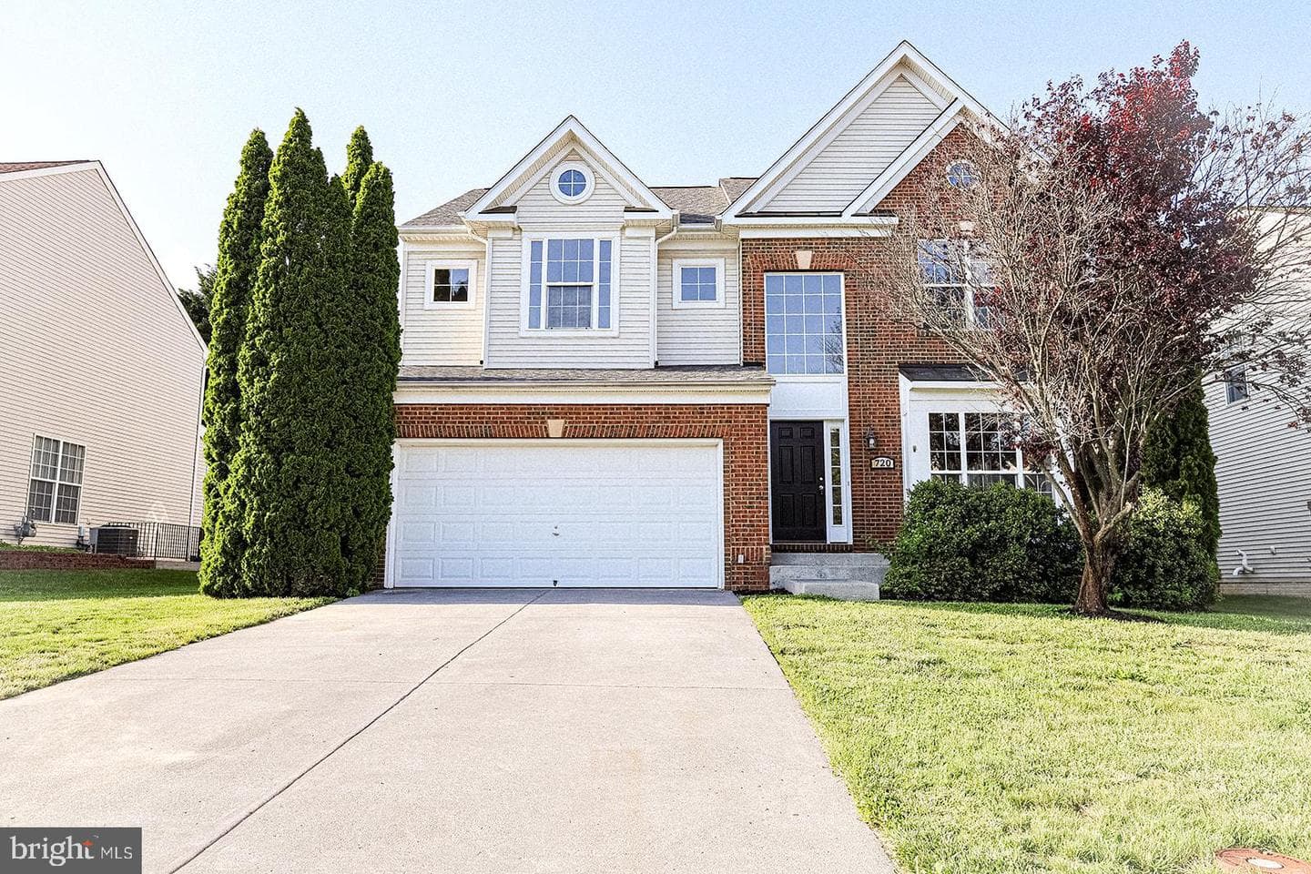 720 Beehive Way photo 1