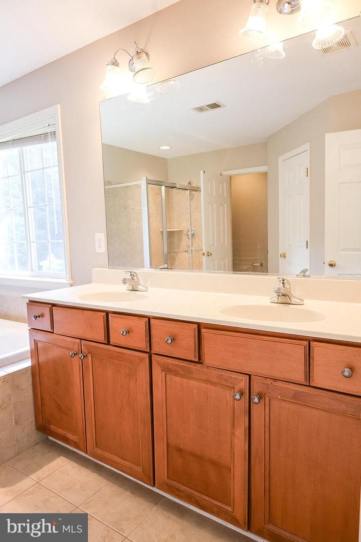 720 Beehive Way photo 26