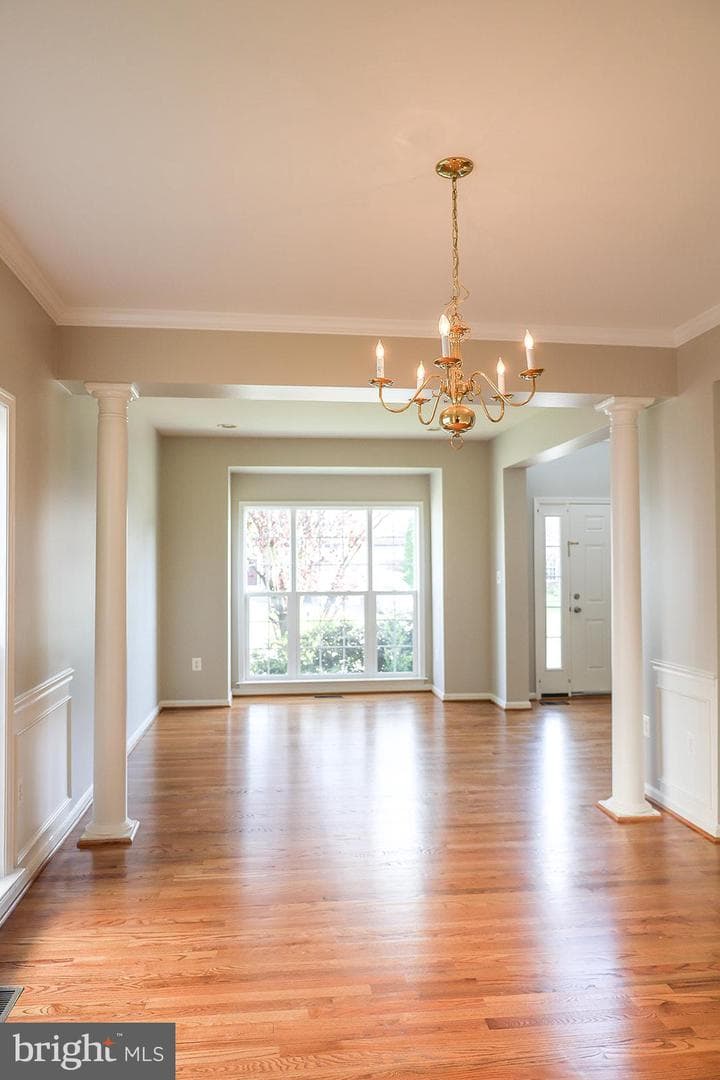 720 Beehive Way photo 5