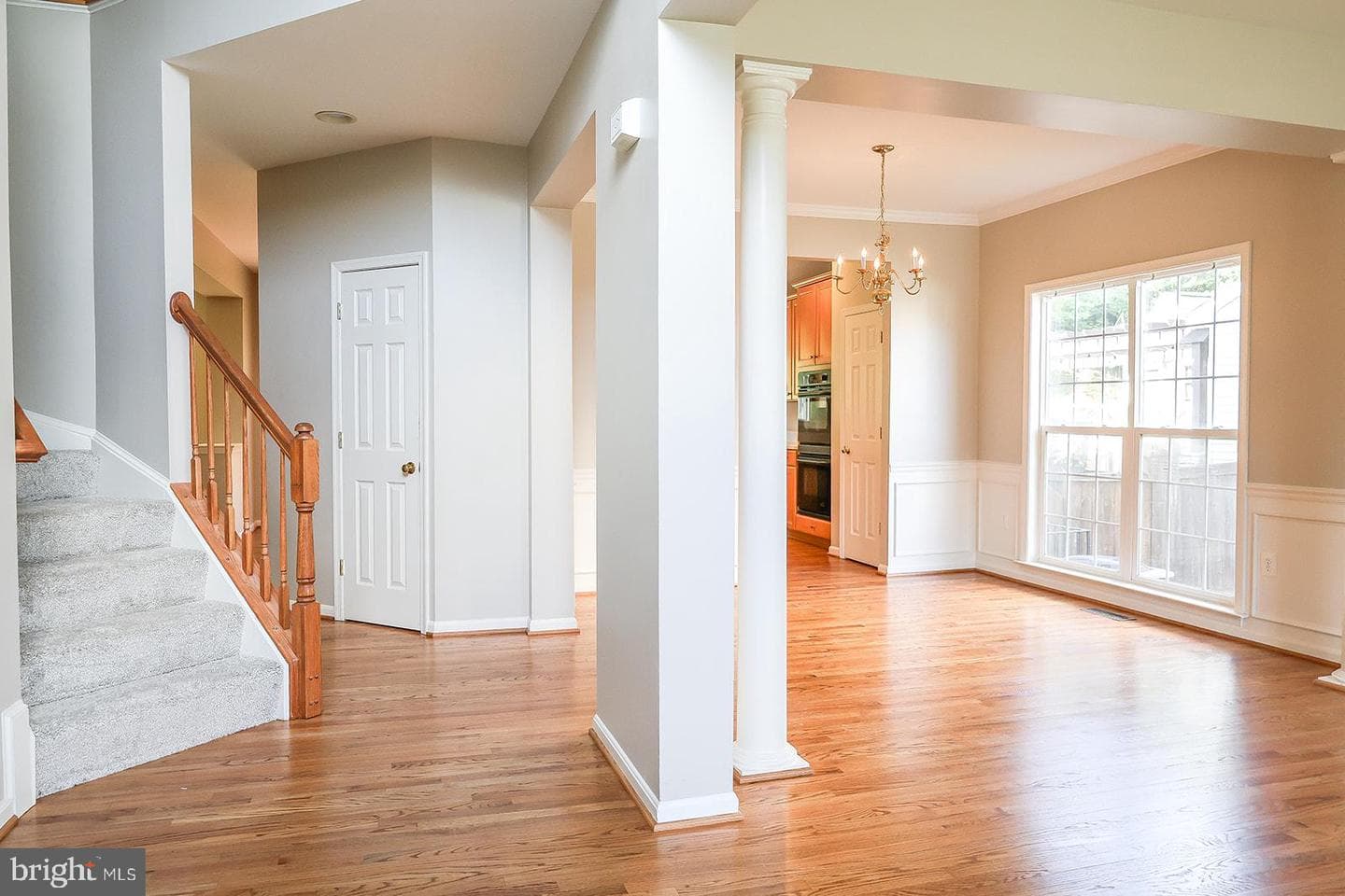 720 Beehive Way photo 8