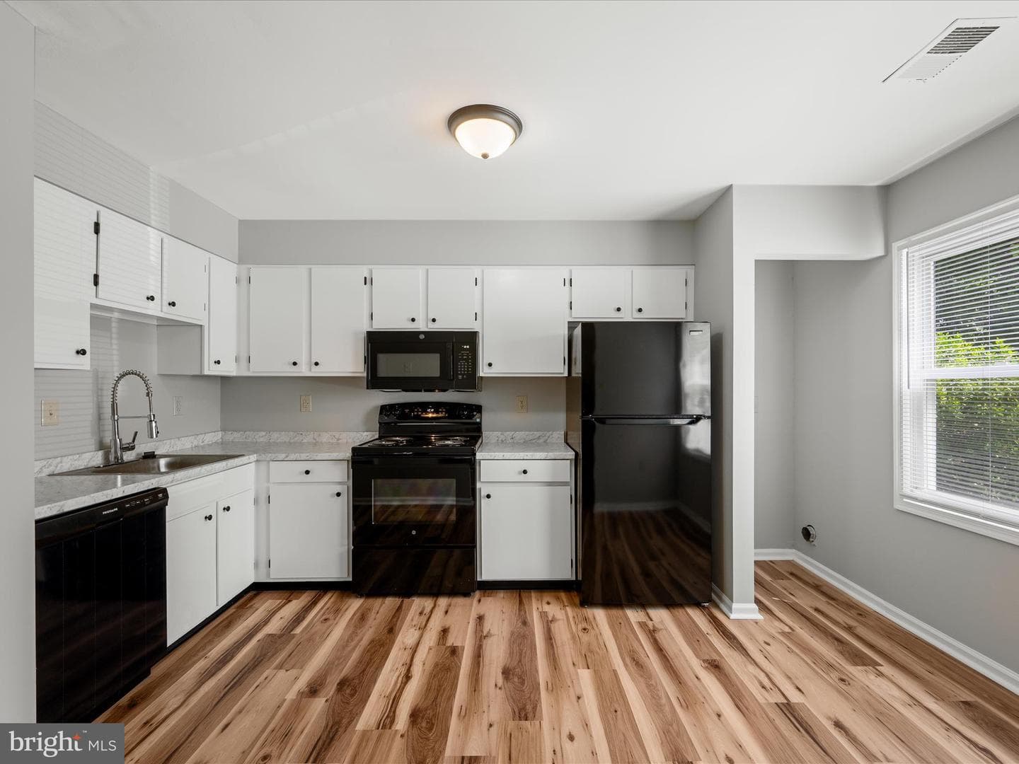 237 Kimberly Way photo 10