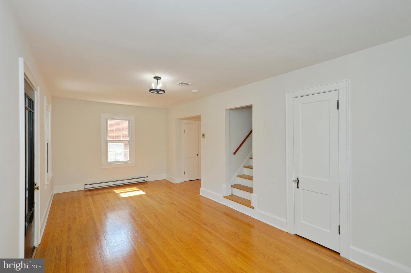31 W Whitlock Avenue photo 15