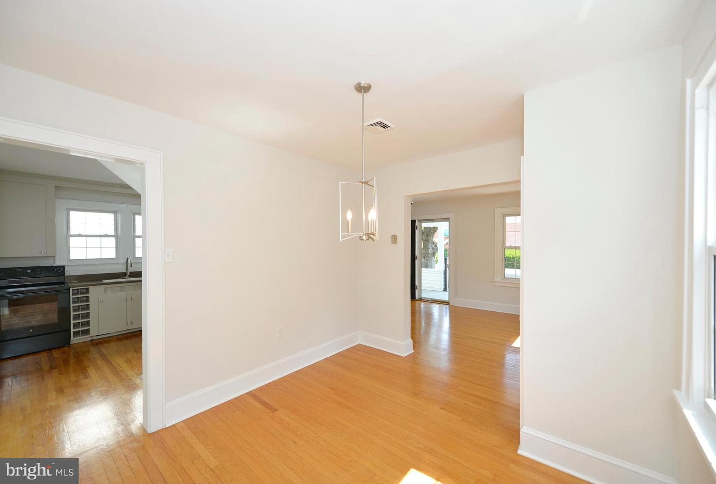 31 W Whitlock Avenue photo 18