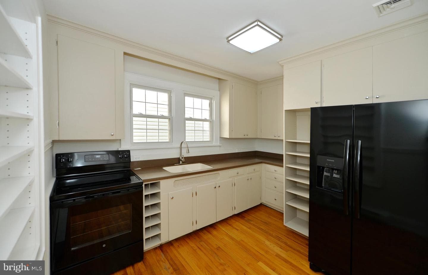 31 W Whitlock Avenue photo 19