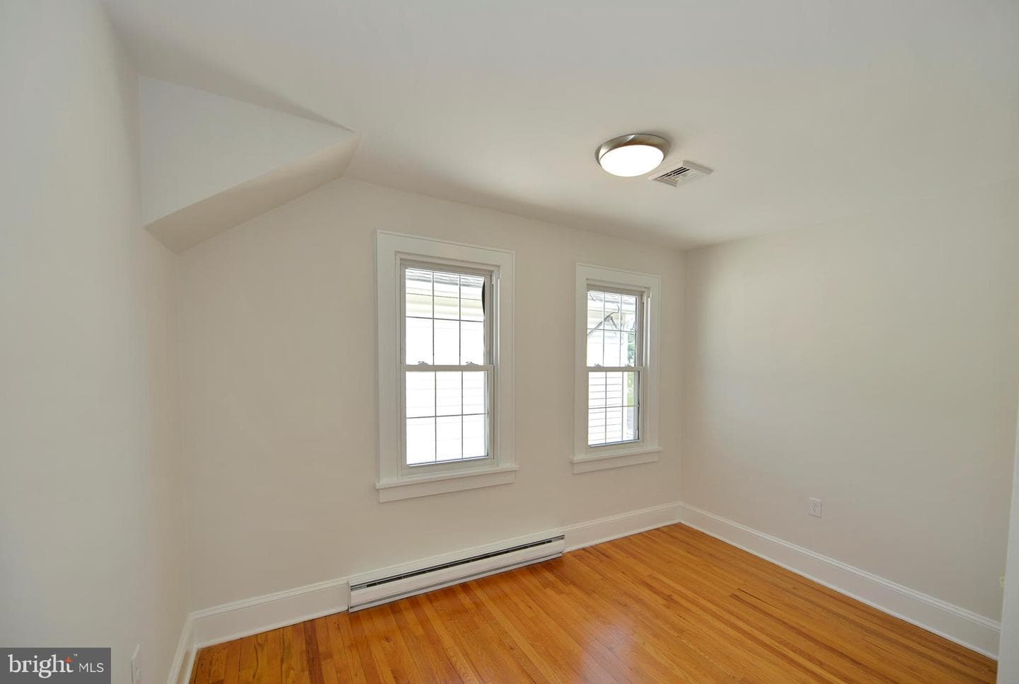 31 W Whitlock Avenue photo 25