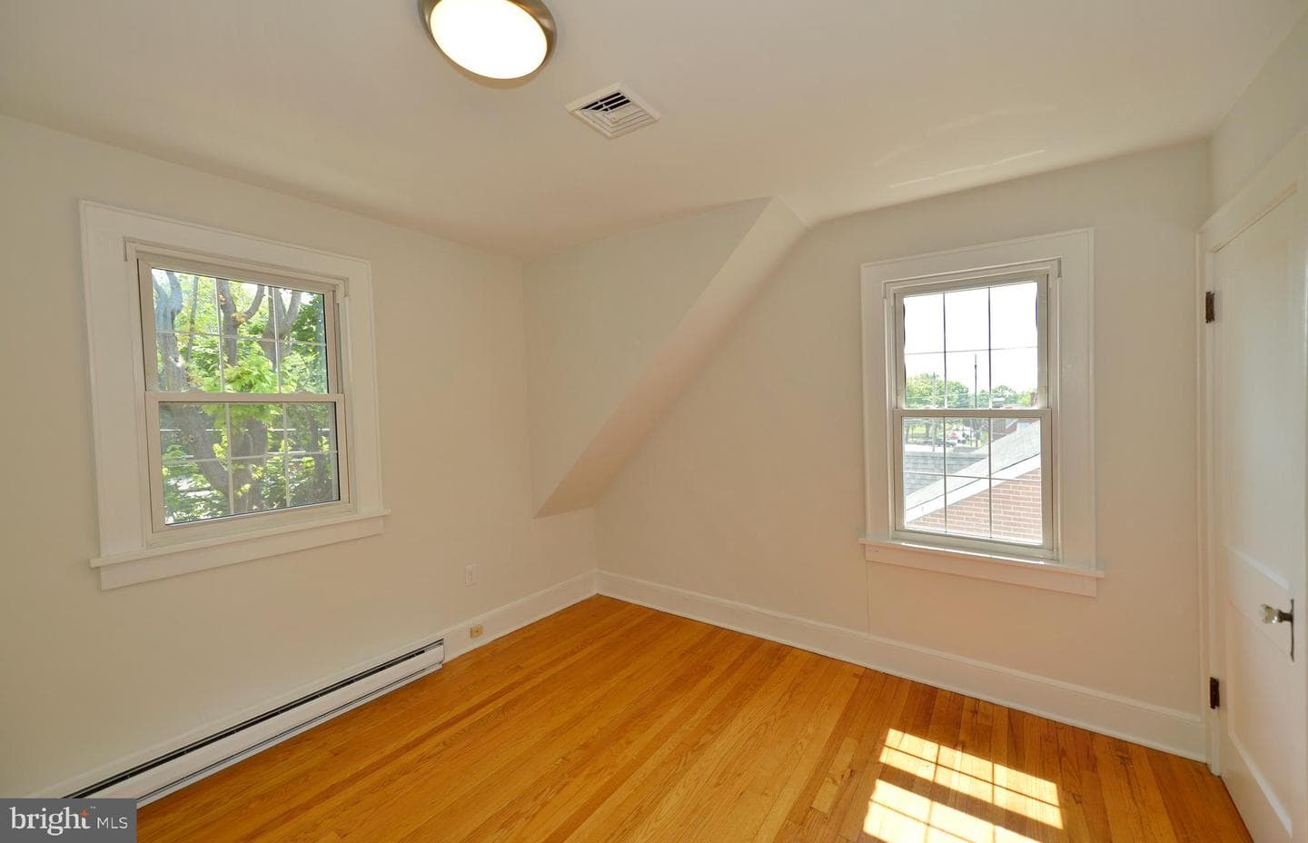 31 W Whitlock Avenue photo 29