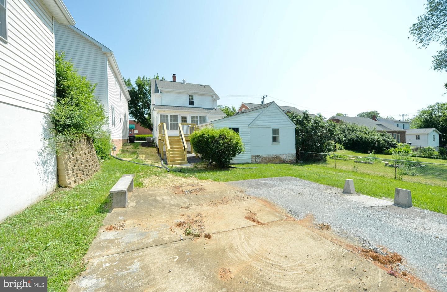 31 W Whitlock Avenue photo 3