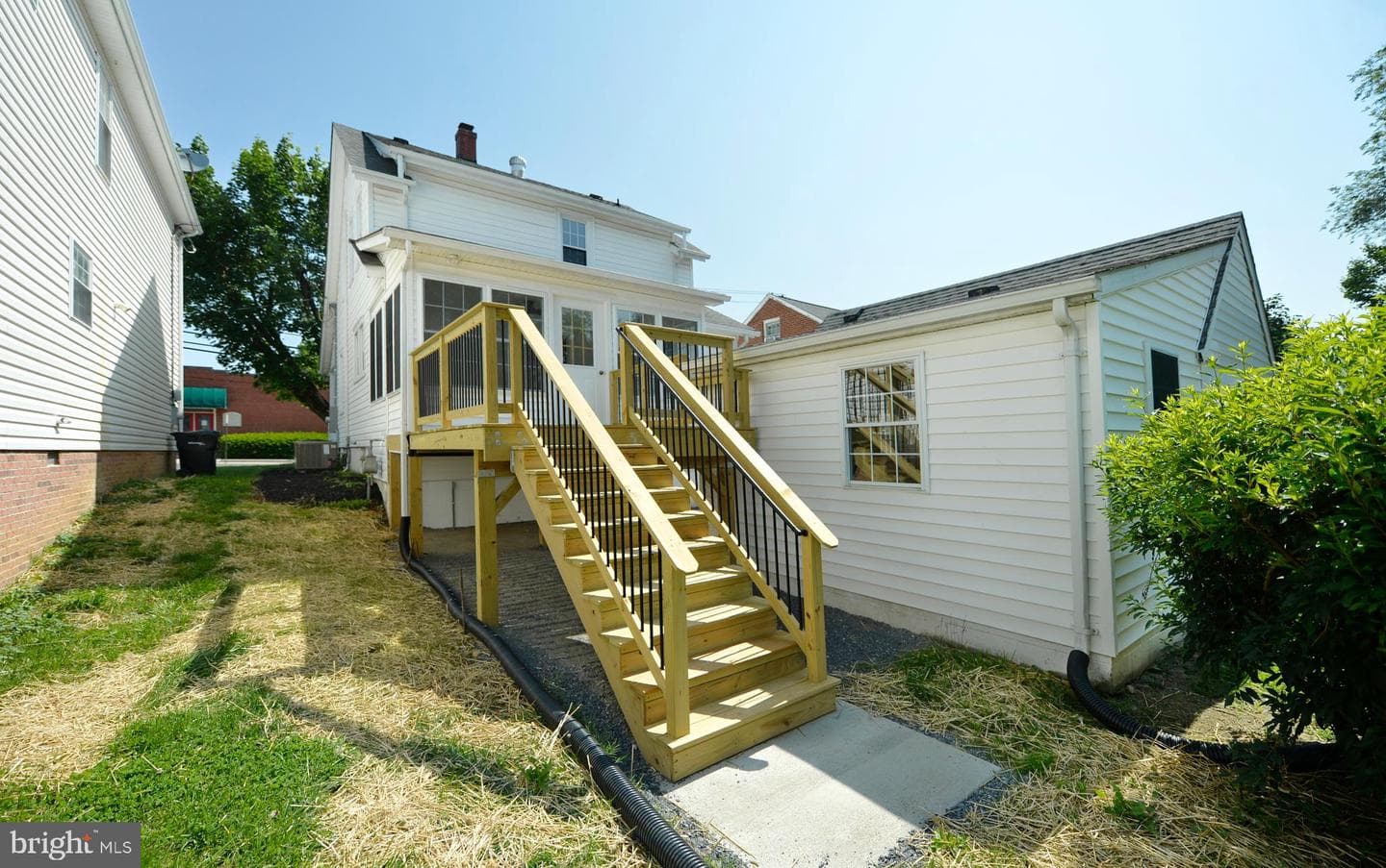 31 W Whitlock Avenue photo 5