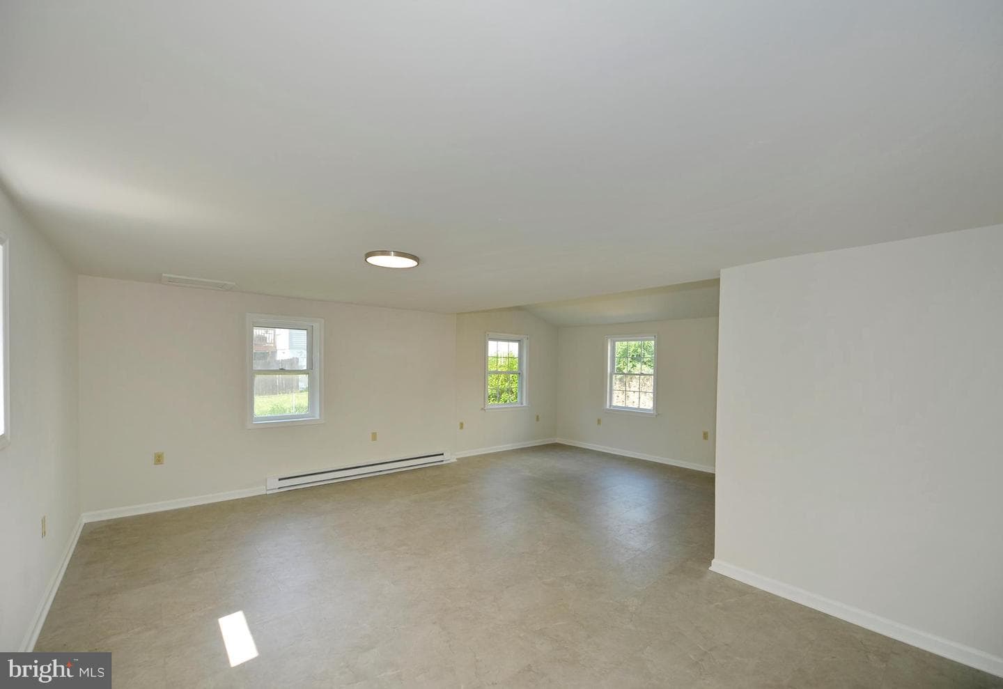 31 W Whitlock Avenue photo 7