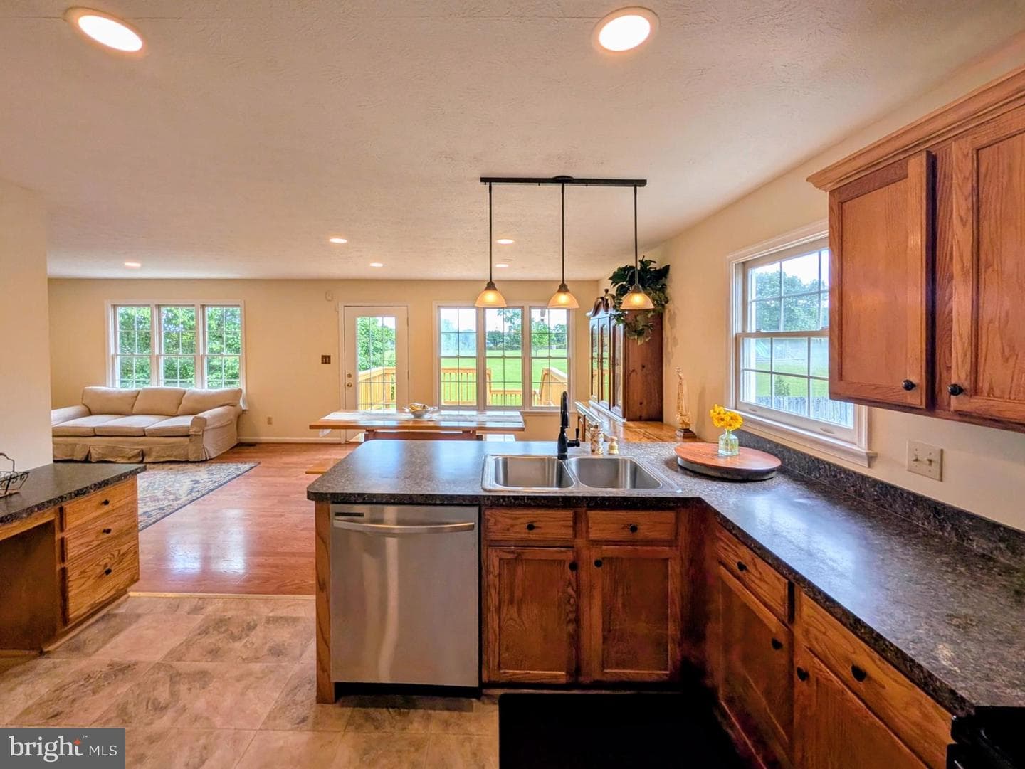2620 Stonegate Drive photo 2