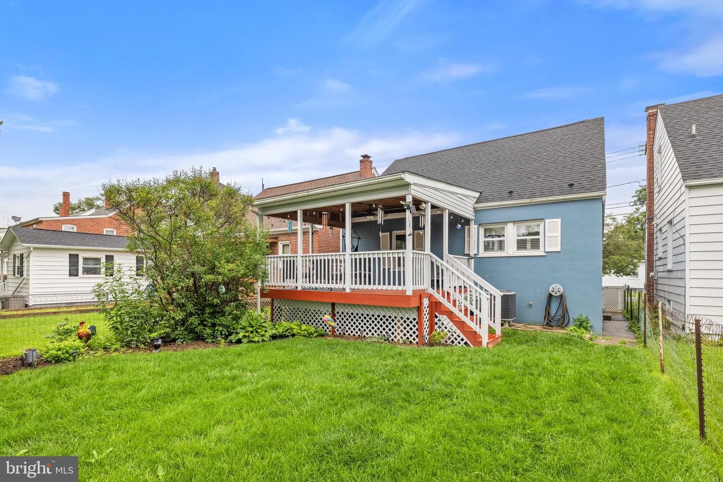 213 West Street photo 20