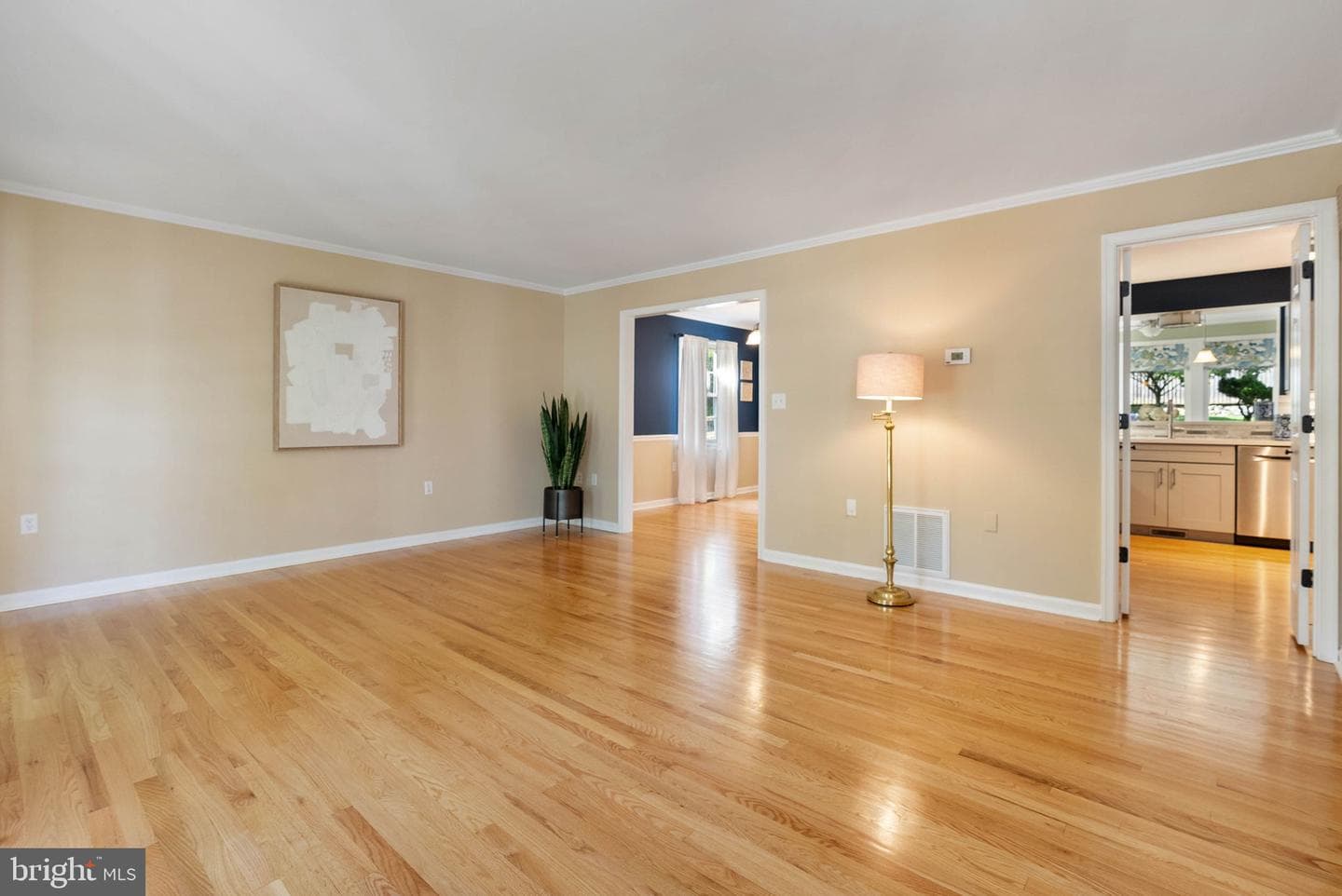 315 W Whitlock Avenue photo 7