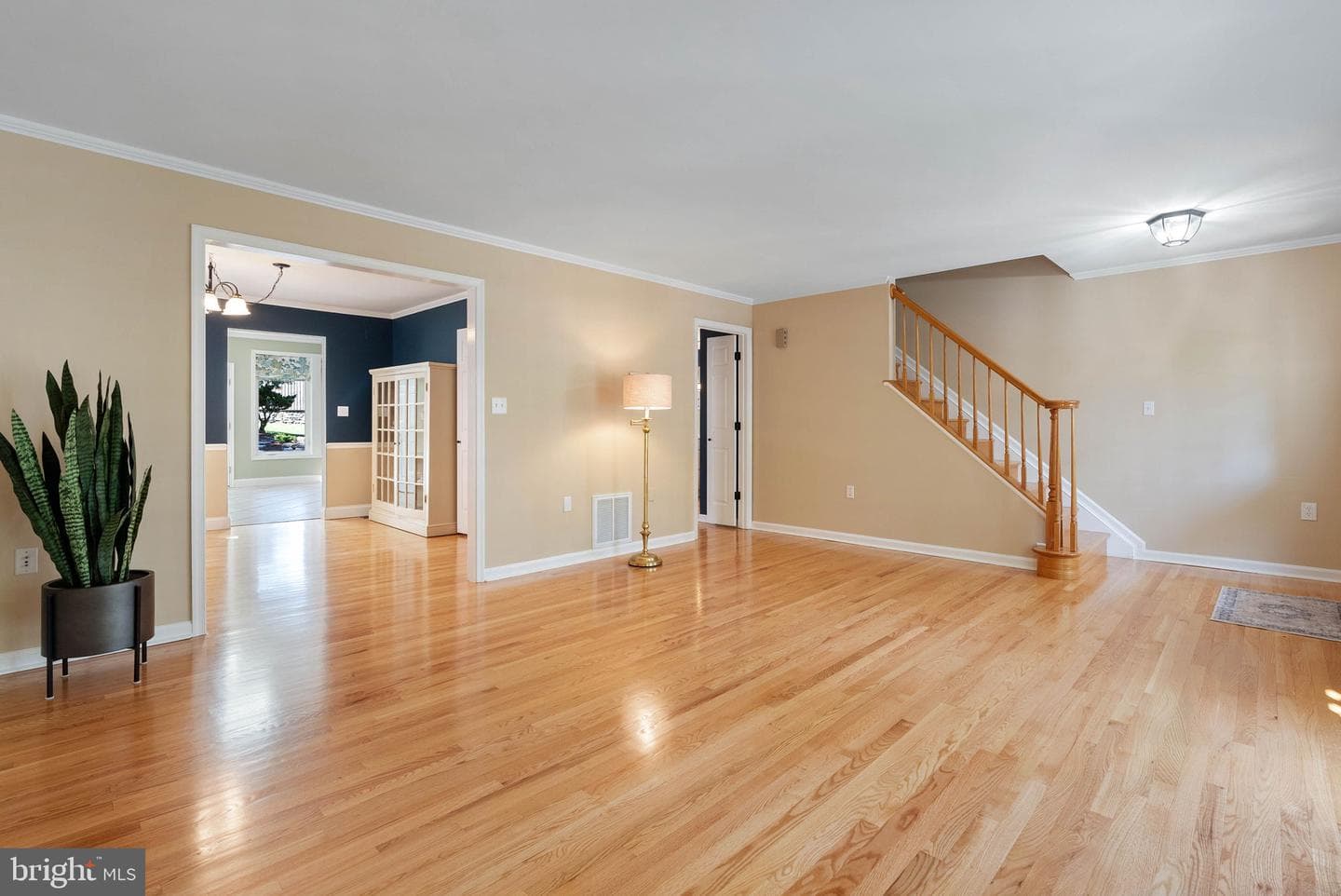315 W Whitlock Avenue photo 8