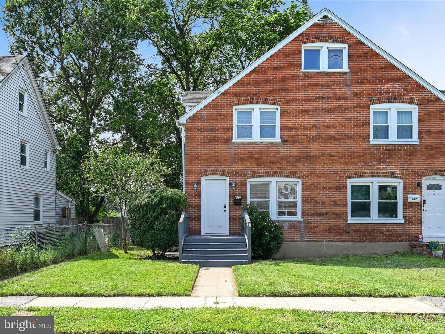 613 Watson Avenue photo 1