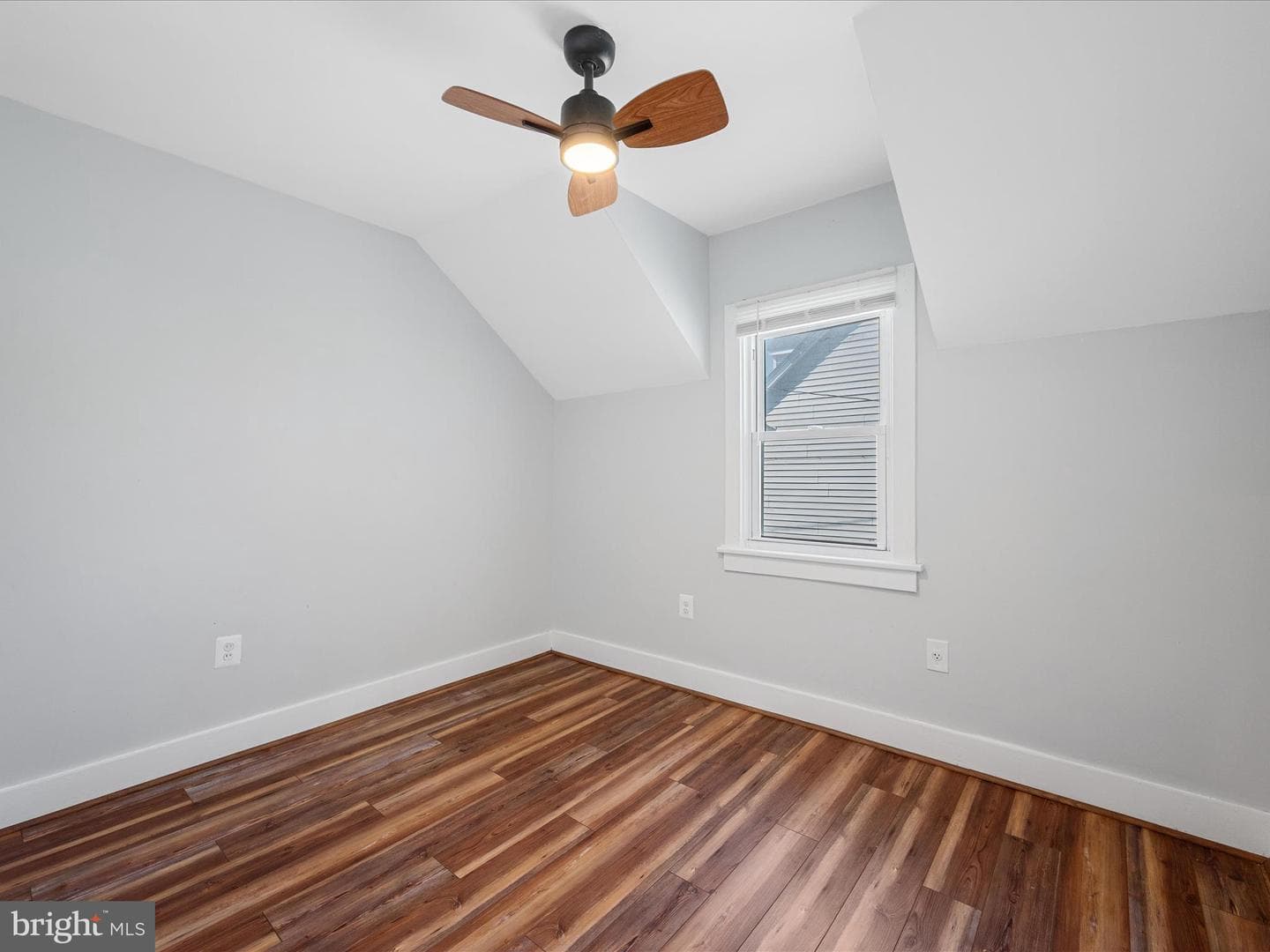 613 Watson Avenue photo 16