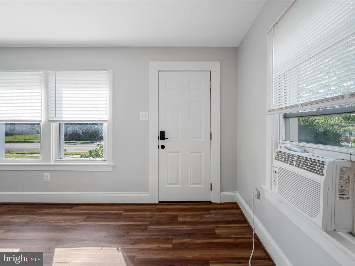 613 Watson Avenue photo 3