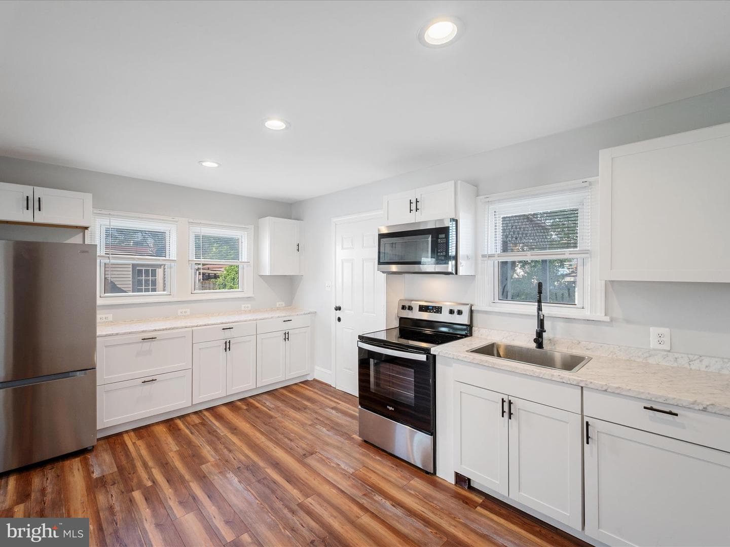 613 Watson Avenue photo 8