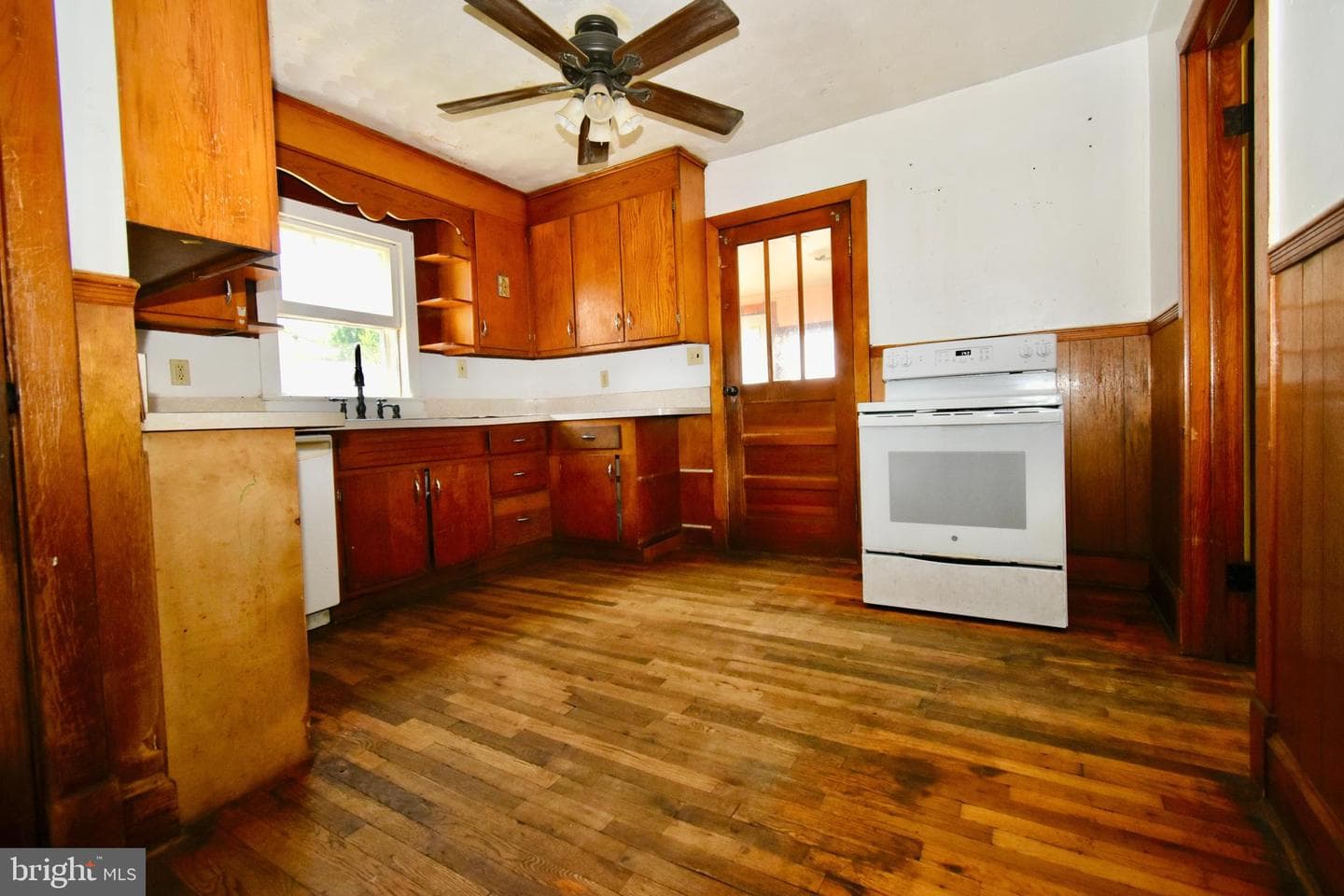 2531 Hockman Avenue photo 10