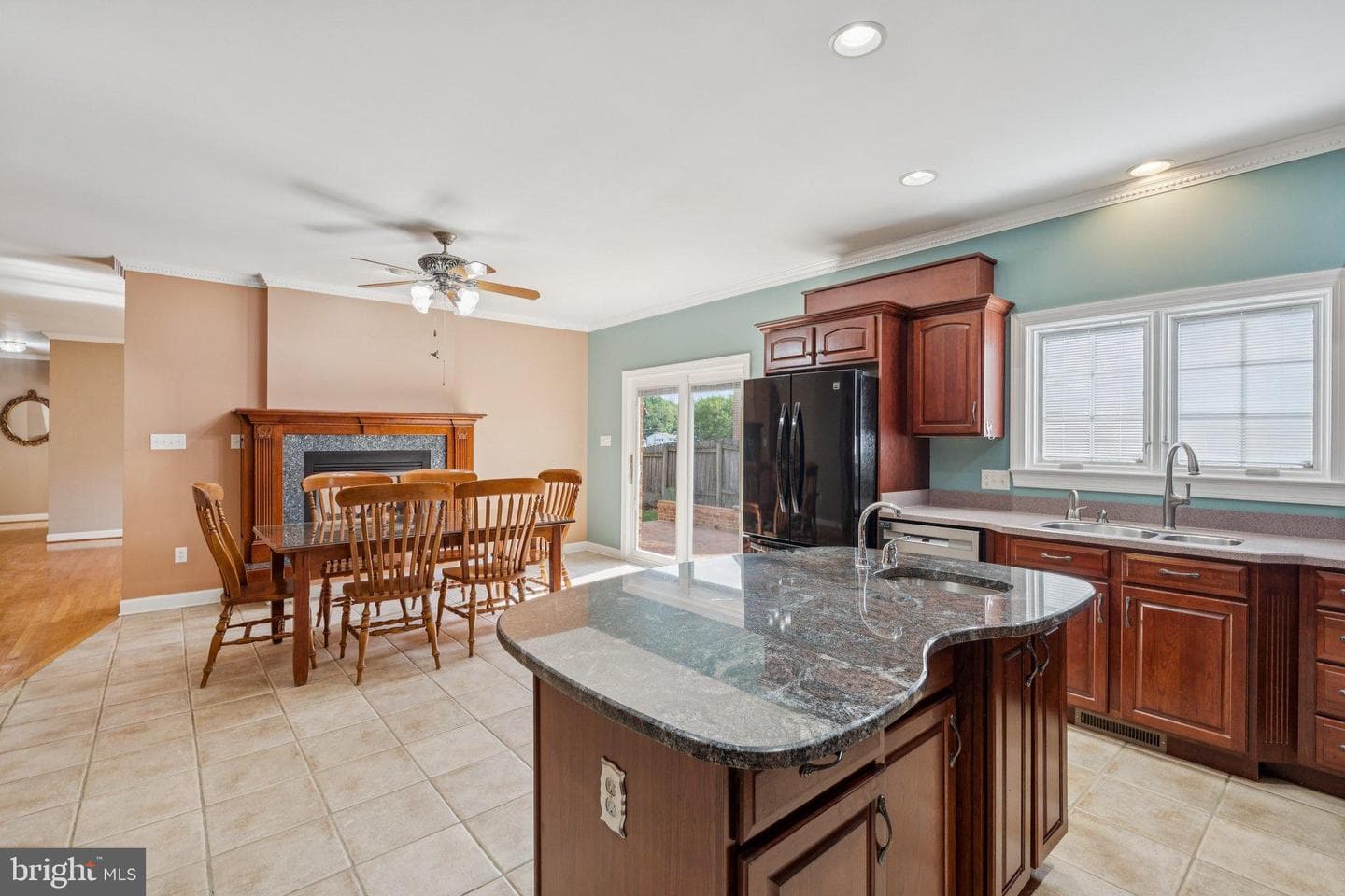 1205 Caroline Street photo 20