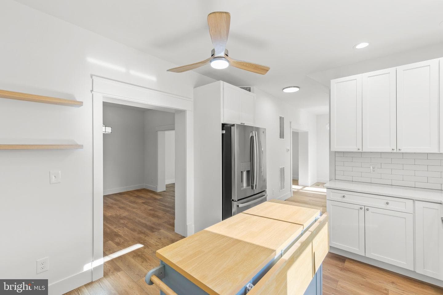 703 National Avenue photo 19