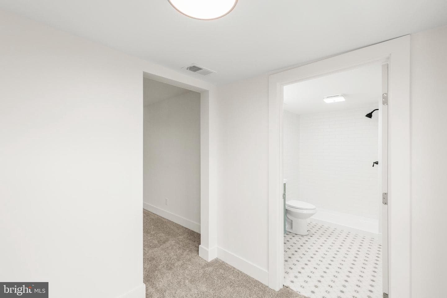 703 National Avenue photo 32