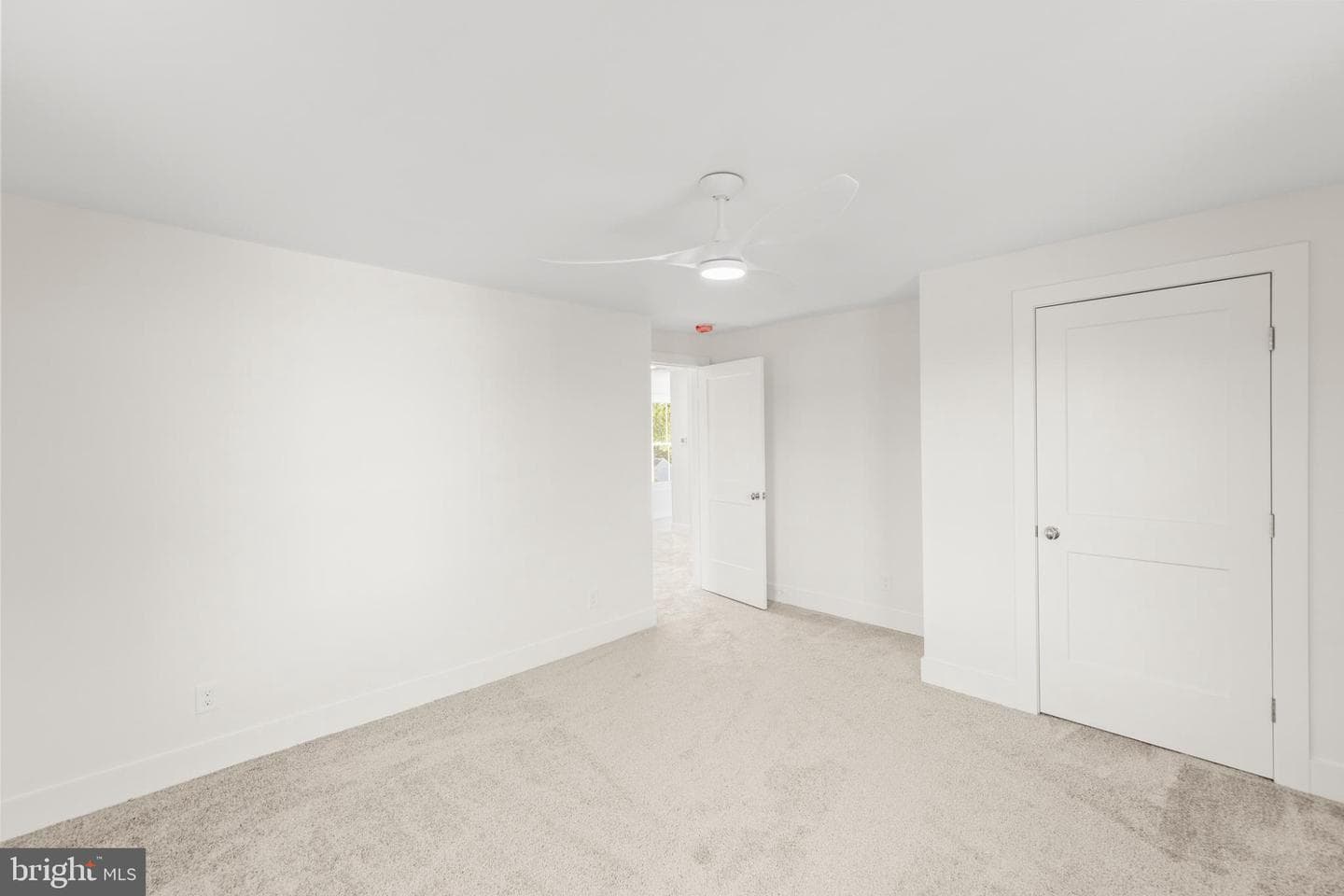 703 National Avenue photo 35