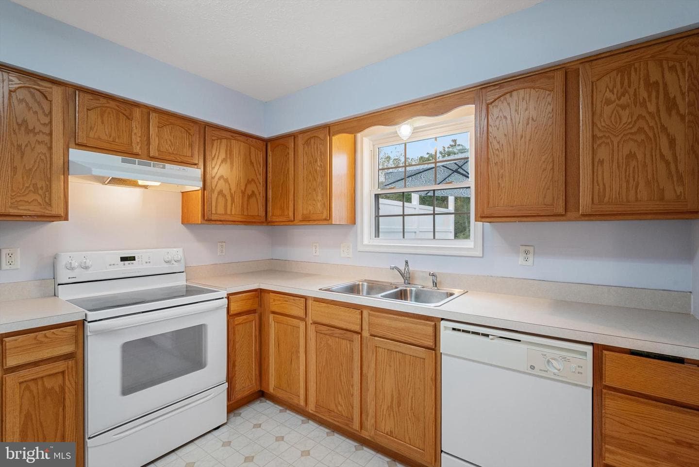 290 Green Street photo 15