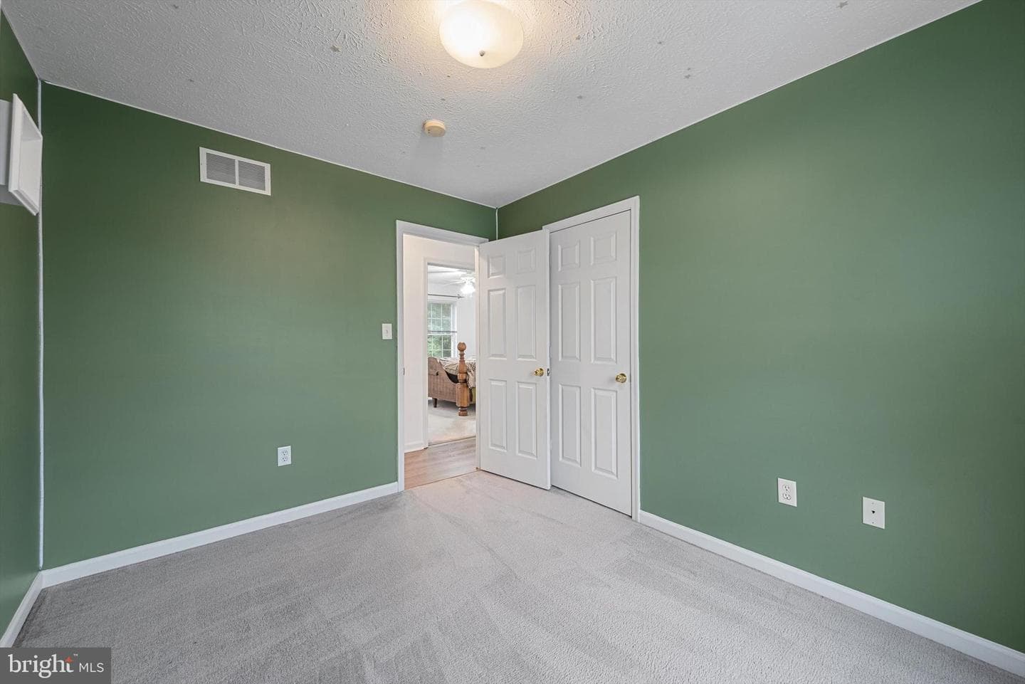 290 Green Street photo 18