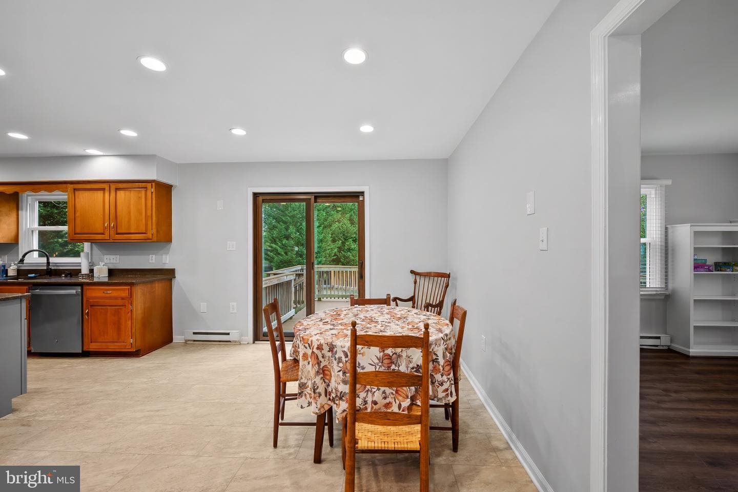 118 Russellcroft Road photo 12