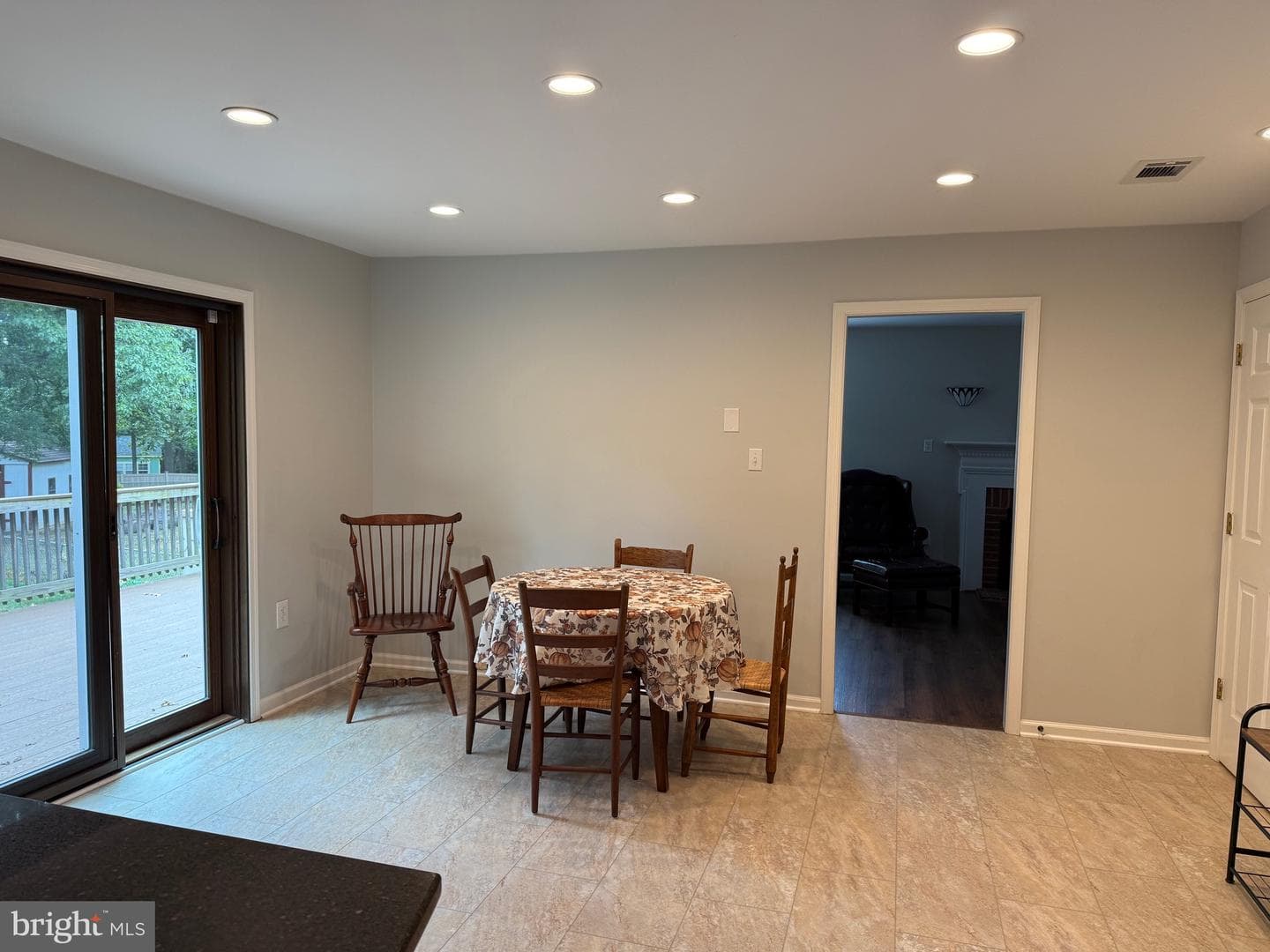 118 Russellcroft Road photo 15