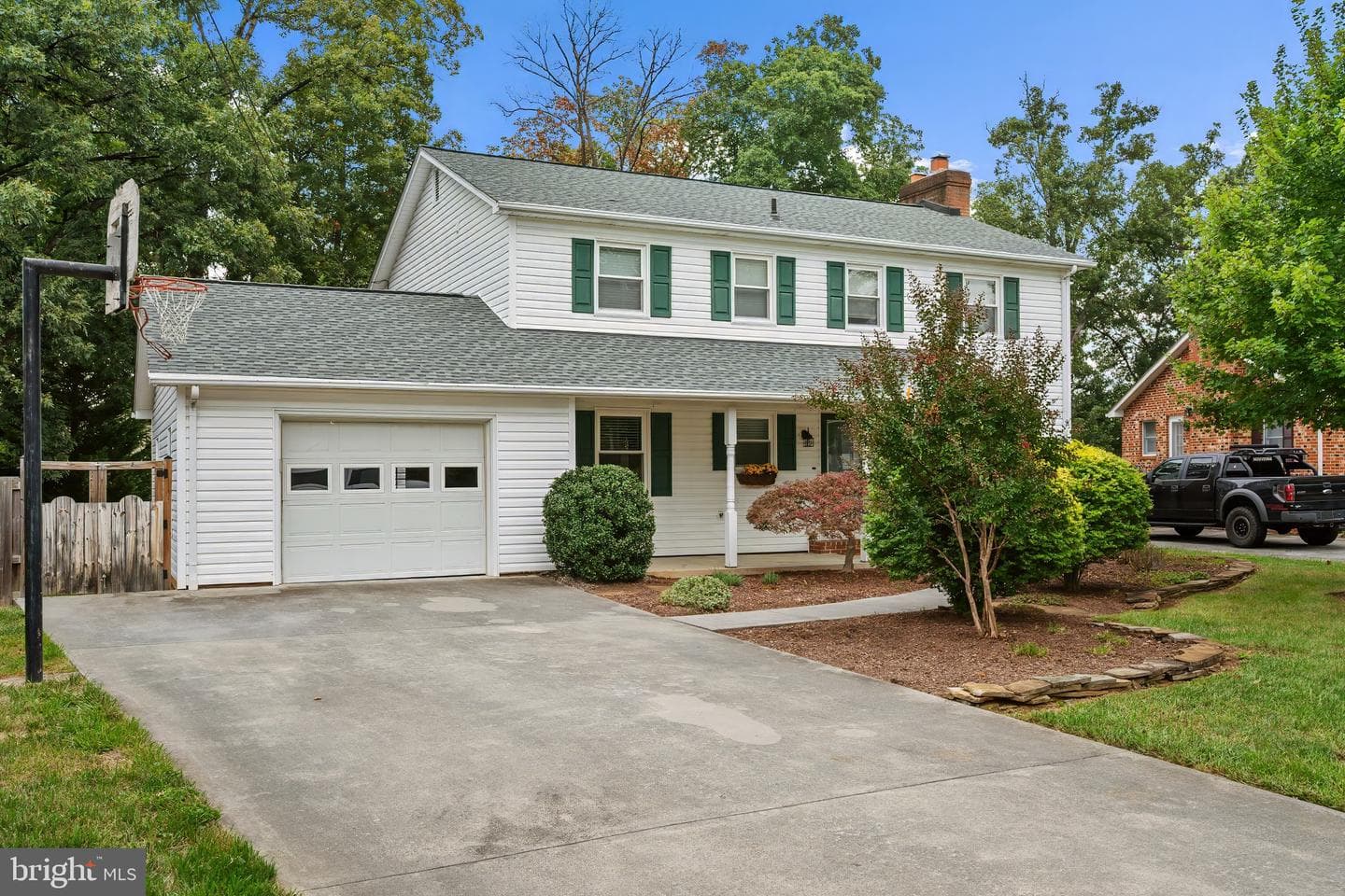 118 Russellcroft Road photo 2