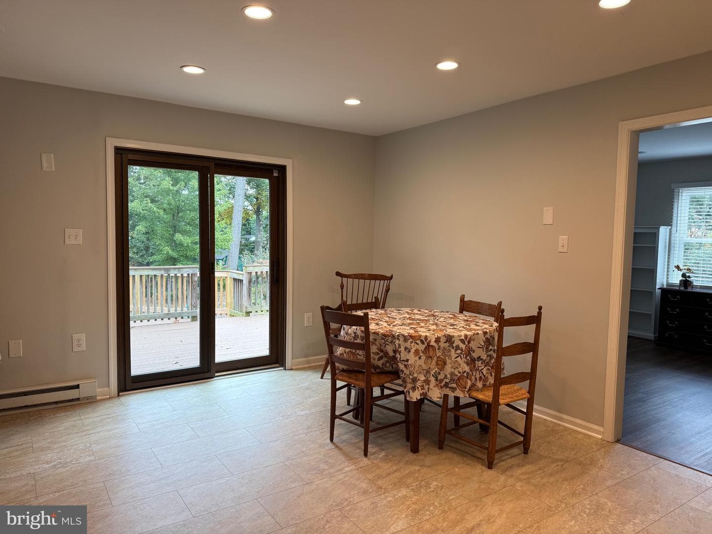 118 Russellcroft Road photo 21