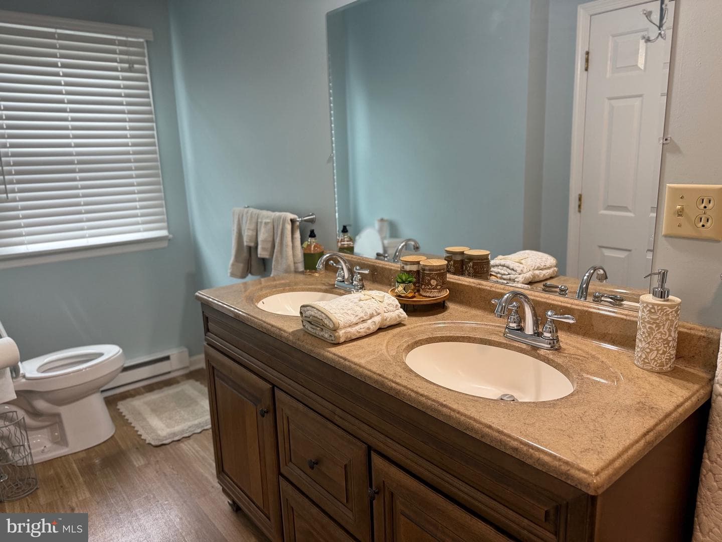 118 Russellcroft Road photo 38