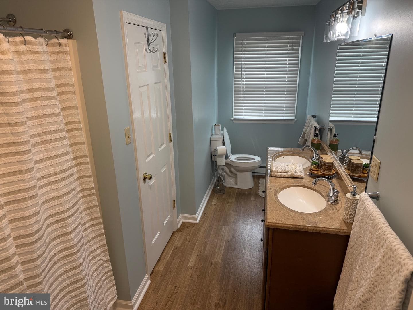 118 Russellcroft Road photo 41