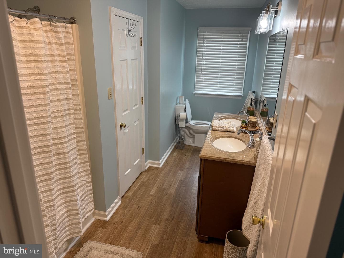 118 Russellcroft Road photo 42