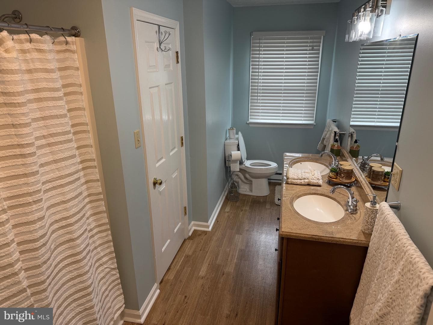 118 Russellcroft Road photo 43
