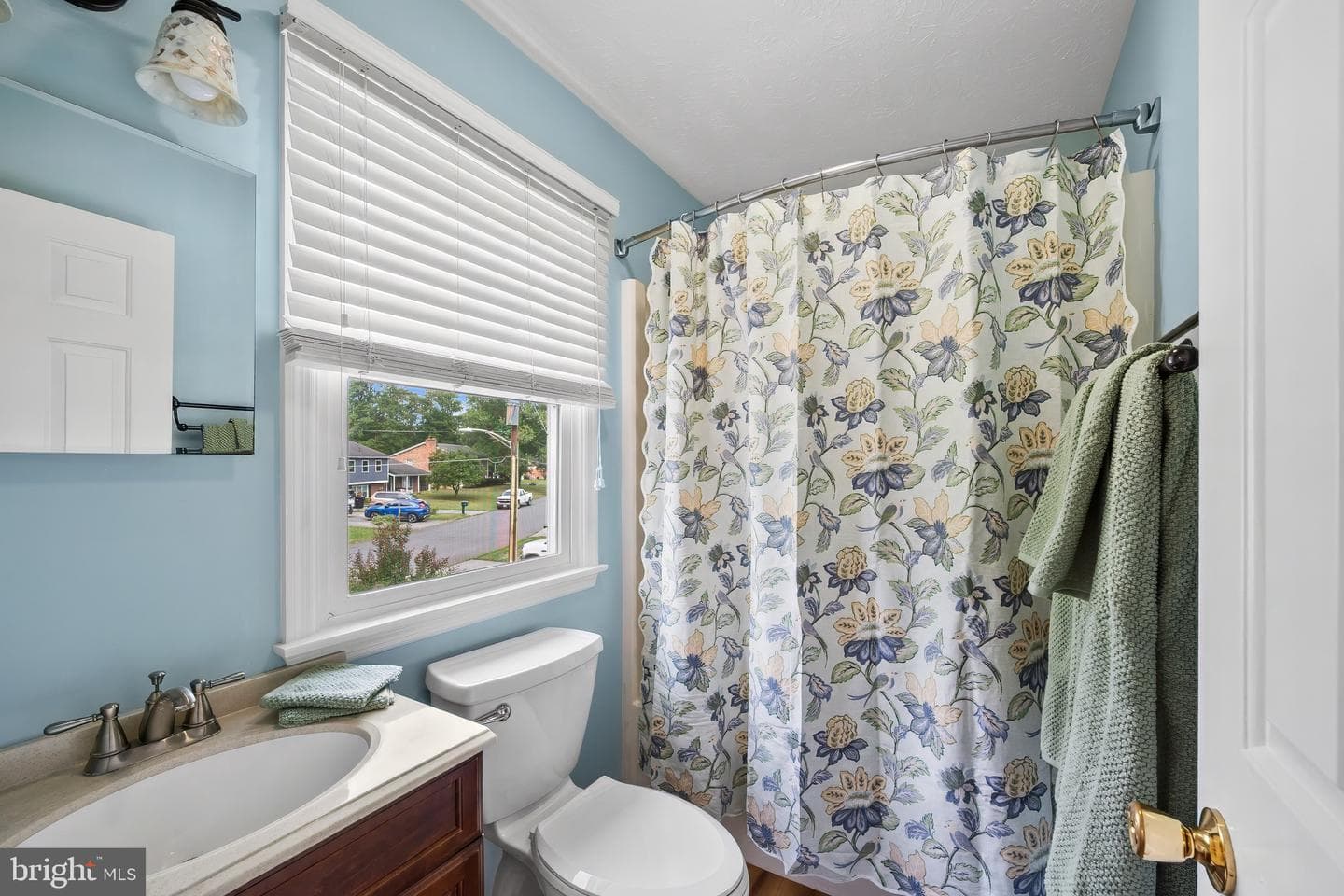 118 Russellcroft Road photo 55