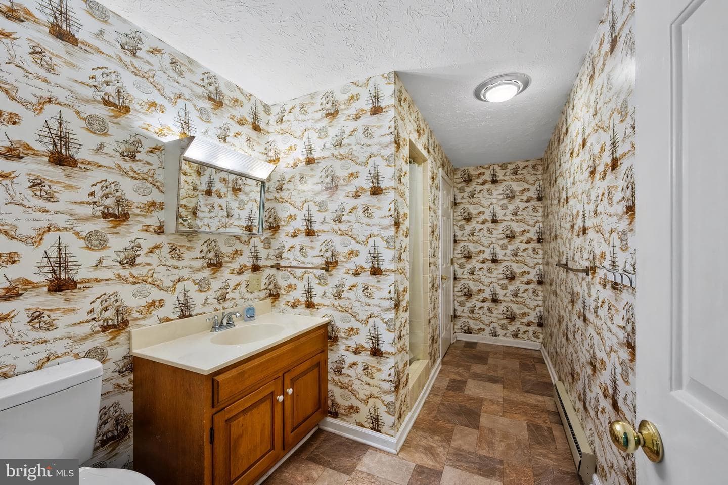 118 Russellcroft Road photo 58