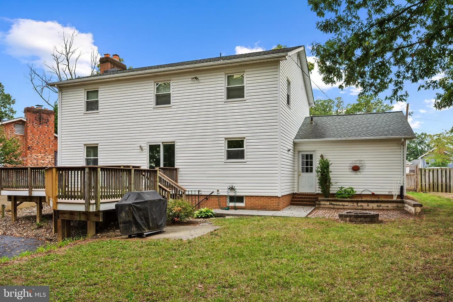 118 Russellcroft Road photo 61