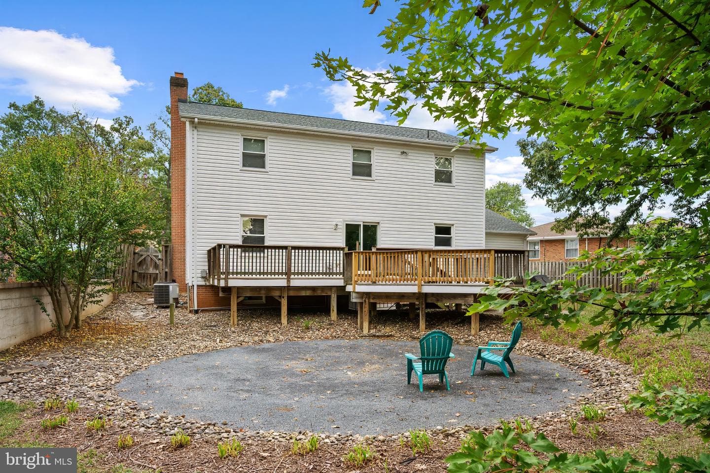 118 Russellcroft Road photo 62