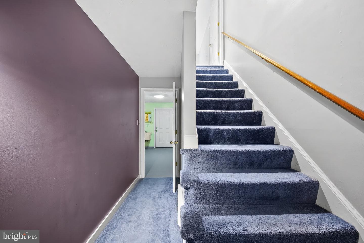 118 Russellcroft Road photo 66