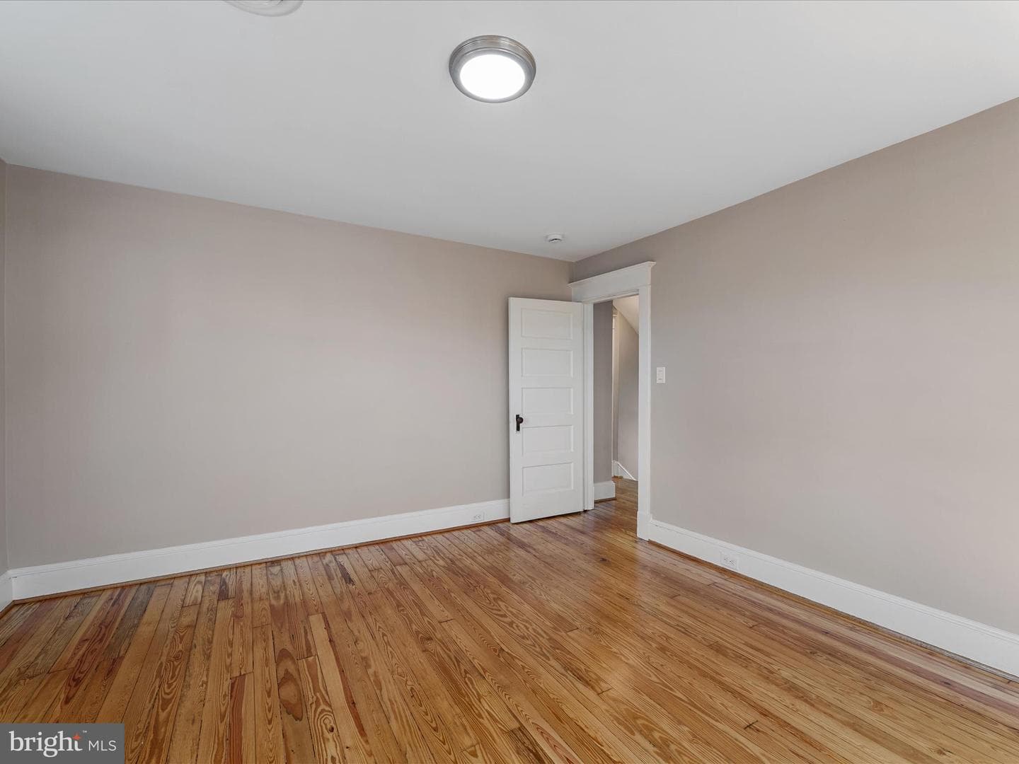 715 Berryville Avenue photo 30