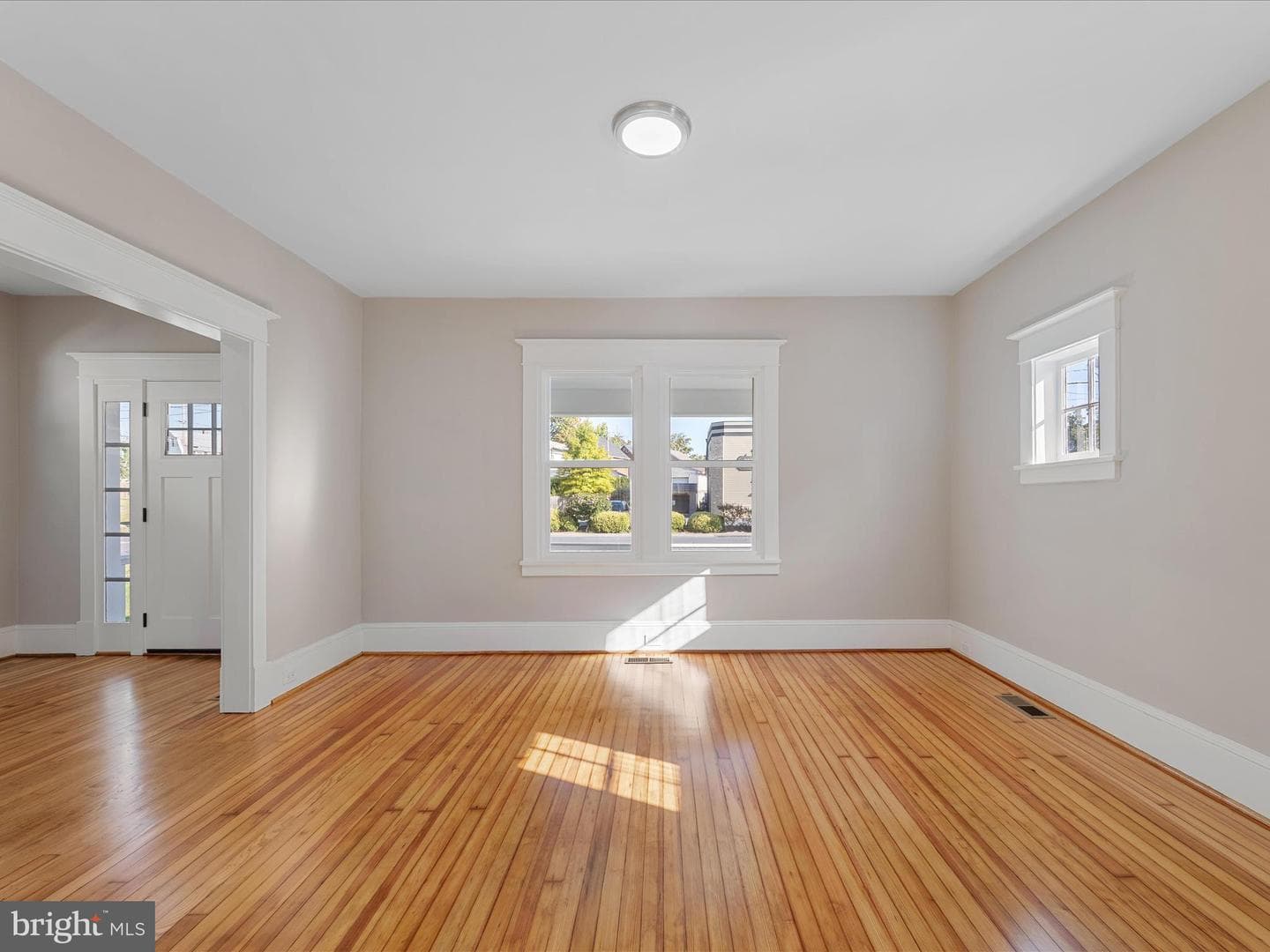 715 Berryville Avenue photo 9