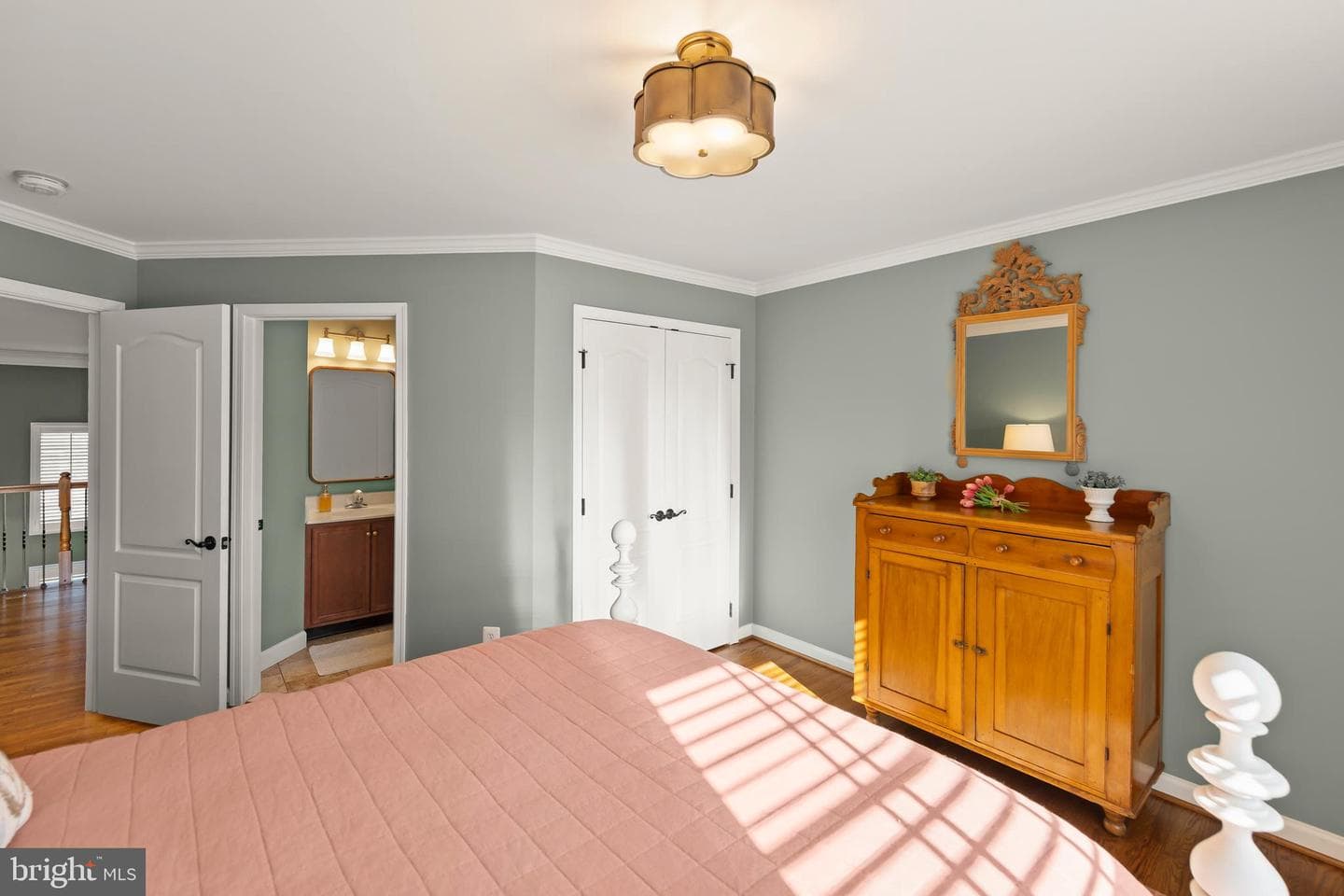 922 Meadow Court photo 45