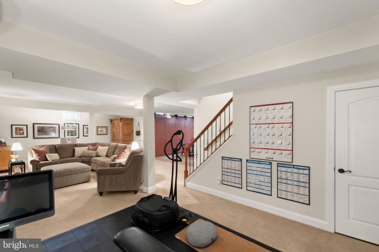 922 Meadow Court photo 47