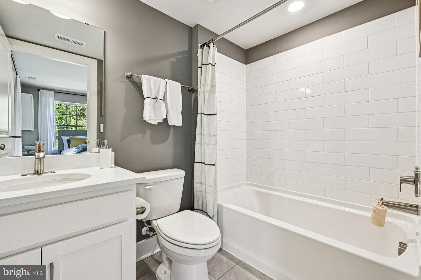 1802 Blythe Way photo 22