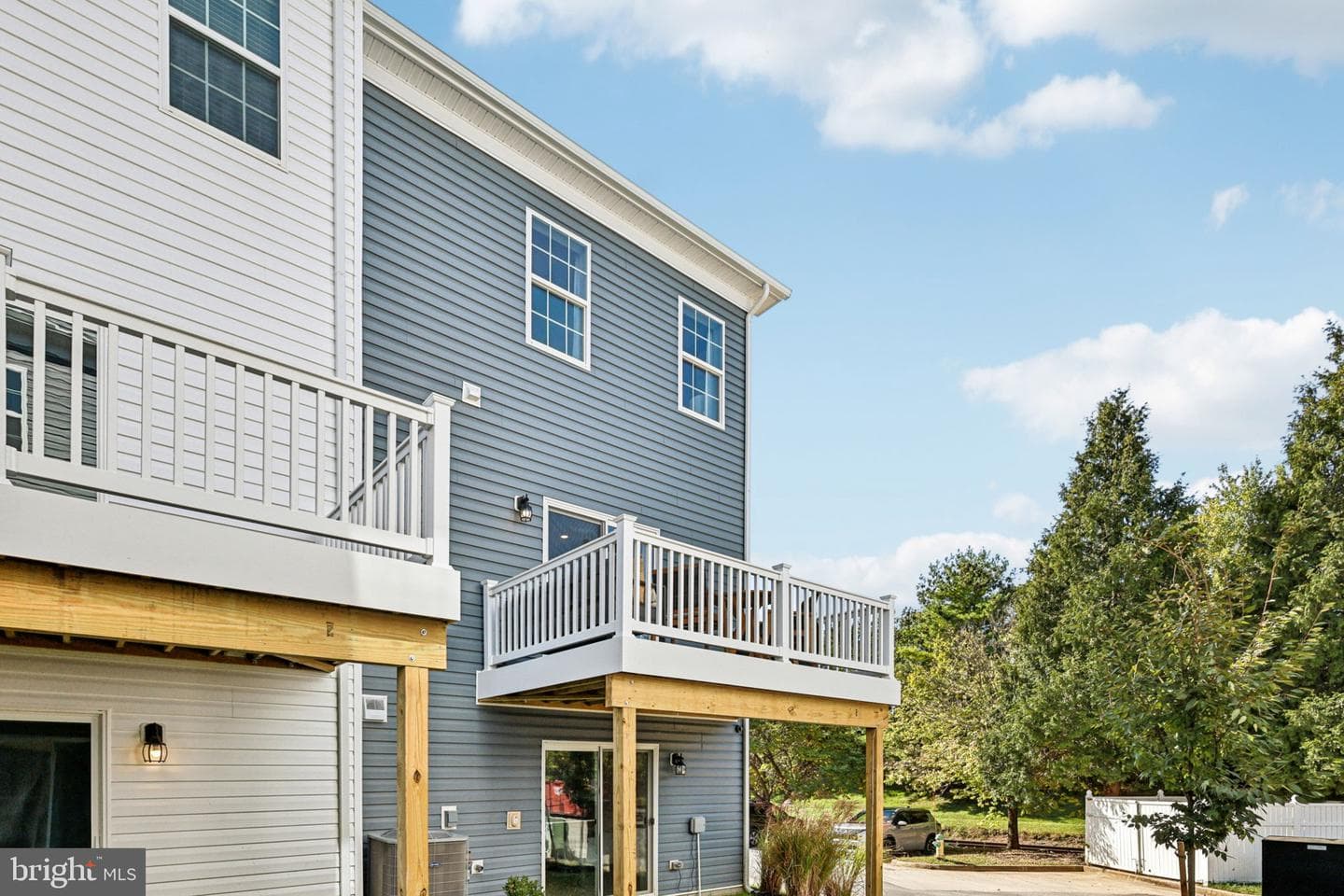 1802 Blythe Way photo 44
