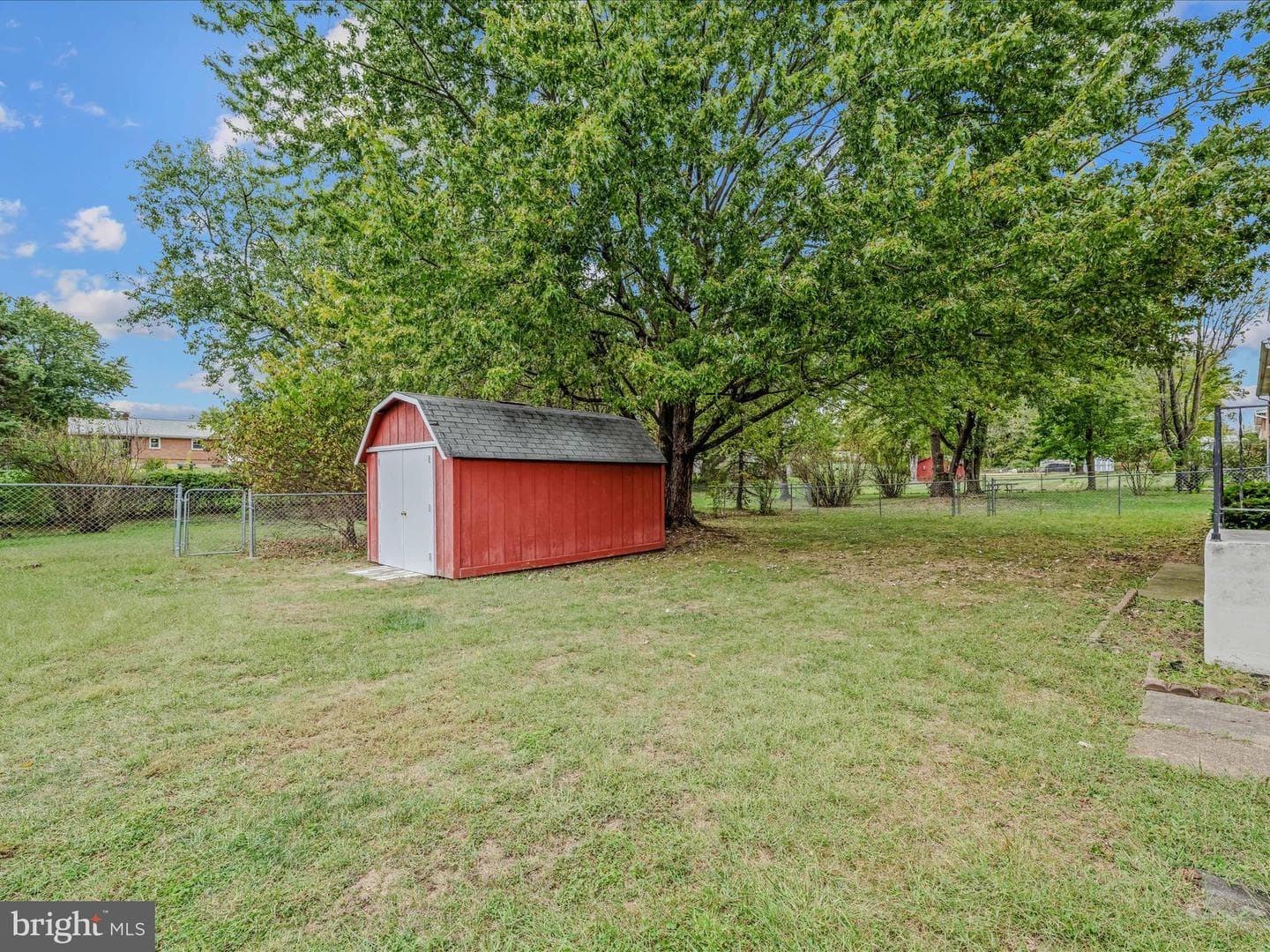 461 Imperial Street photo 30