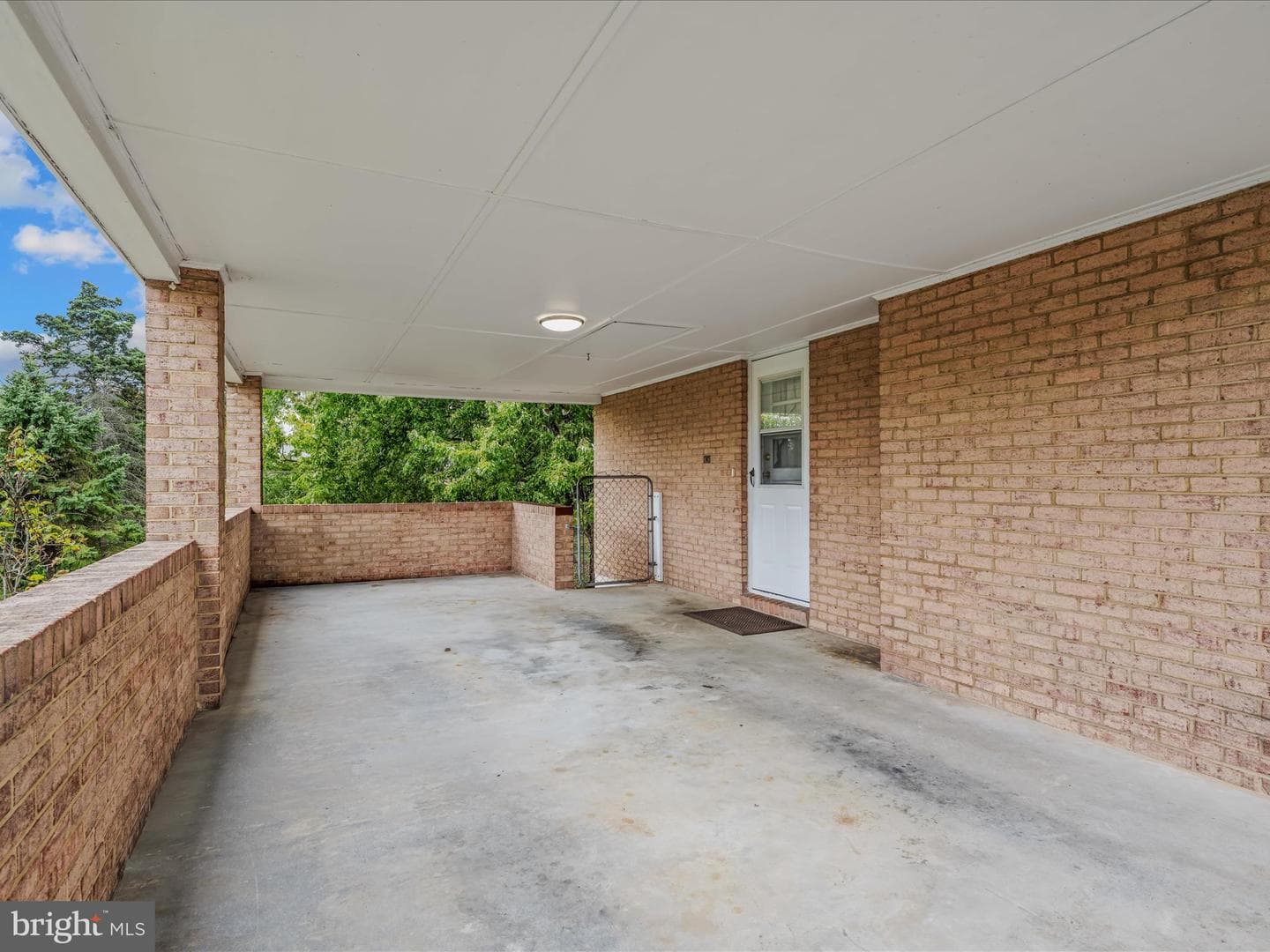 461 Imperial Street photo 37